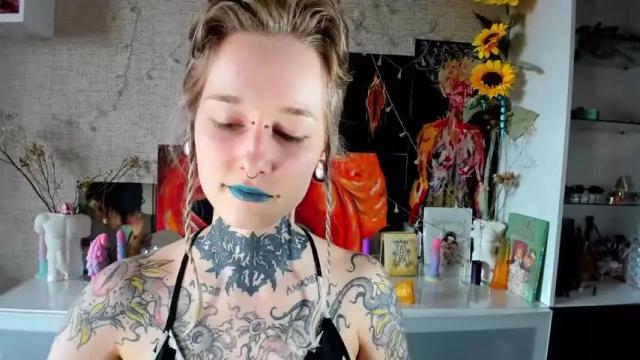 Image 4 of littlespacemouse Stream on Chaturbate on 13 months ago