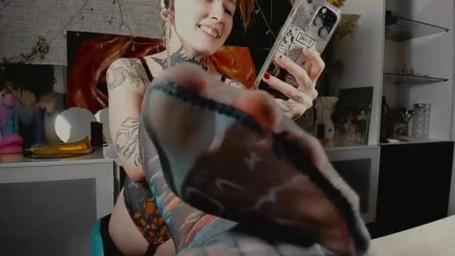 Image 7 of littlespacemouse Stream on Chaturbate on 13 months ago