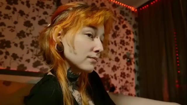 Image 2 of littlespacemouse Stream on Chaturbate on 28 days ago