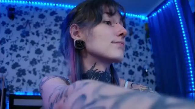 Image 2 of littlespacemouse Stream on Chaturbate on 9 days ago