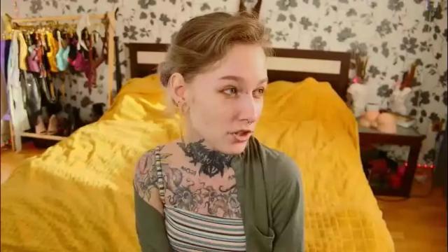 Image 2 of littlespacemouse Stream on Chaturbate on 1 month ago