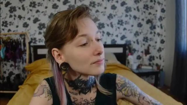 Image 2 of littlespacemouse Stream on Chaturbate on 8 days ago