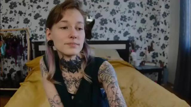 Image 3 of littlespacemouse Stream on Chaturbate on 8 days ago