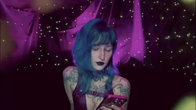 Image 4 of littlespacemouse Stream on Chaturbate on 2 months ago