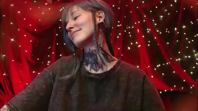 Image 3 of littlespacemouse Stream on Chaturbate on 2 months ago