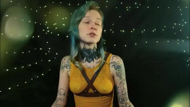 Image 2 of littlespacemouse Stream on Chaturbate on 1 month ago