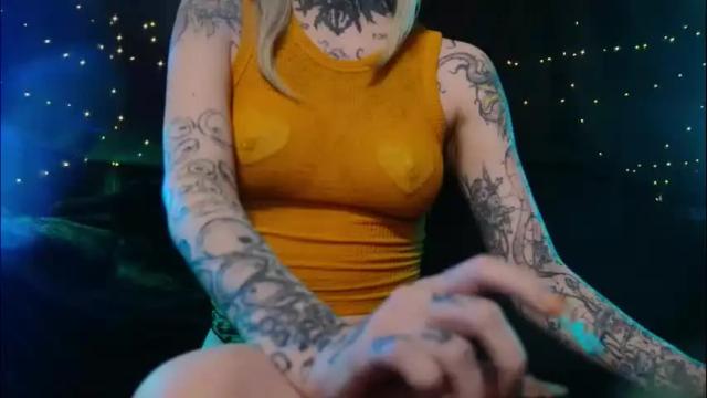 Image 2 of littlespacemouse Stream on Chaturbate on 9 days ago