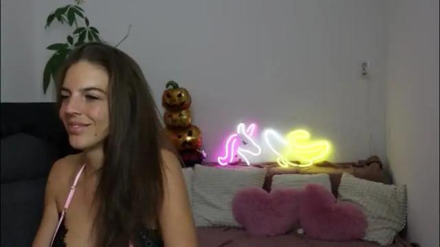 Image 4 of littlestellaspark Stream on Chaturbate on 1 month ago