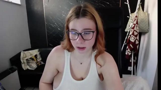 Image 10 of littleviki_ Stream on Chaturbate on 1 month ago