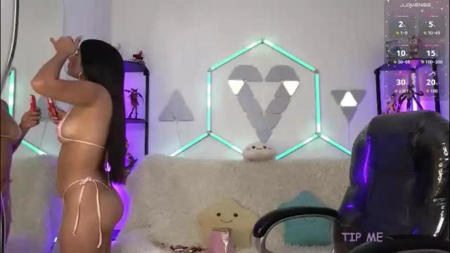 Image 8 of littlevixen18 Stream on Chaturbate on 1 month ago
