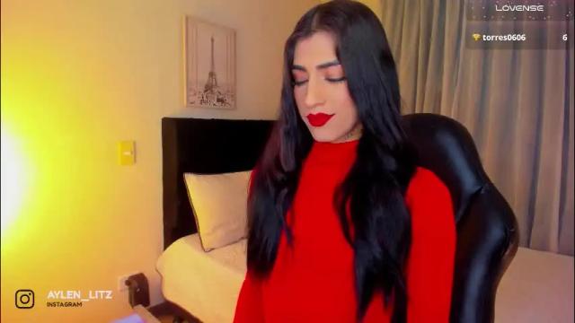 Image 2 of litz_81 Stream on Chaturbate on 1 month ago