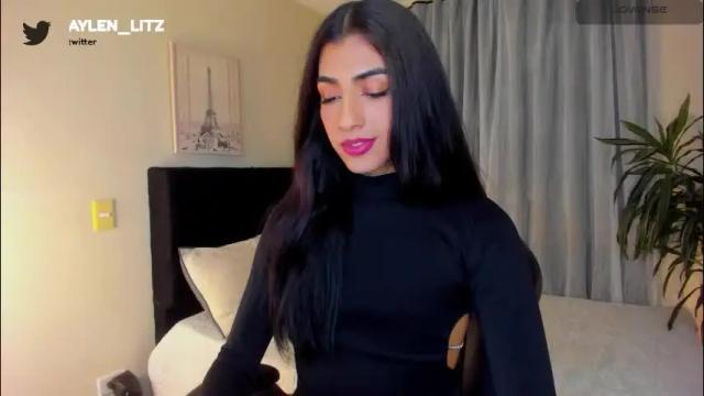 Image 2 of litz_81 Stream on Chaturbate on 27 days ago