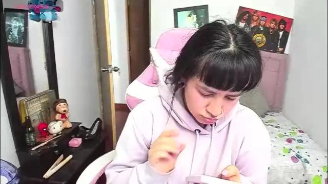 Image 11 of liv_rosse Stream on Chaturbate on 4 days ago