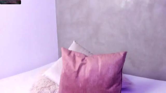 Image 3 of livesteph_ Stream on Chaturbate on 21 months ago