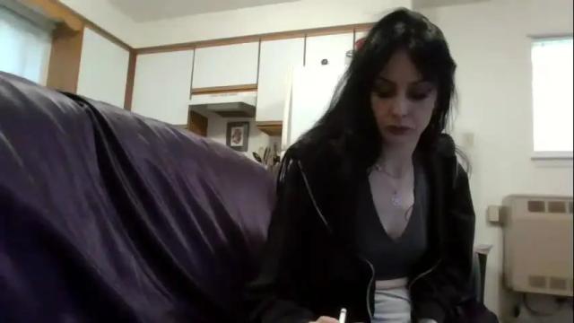 Image 3 of livmirage Stream on Chaturbate on 1 month ago