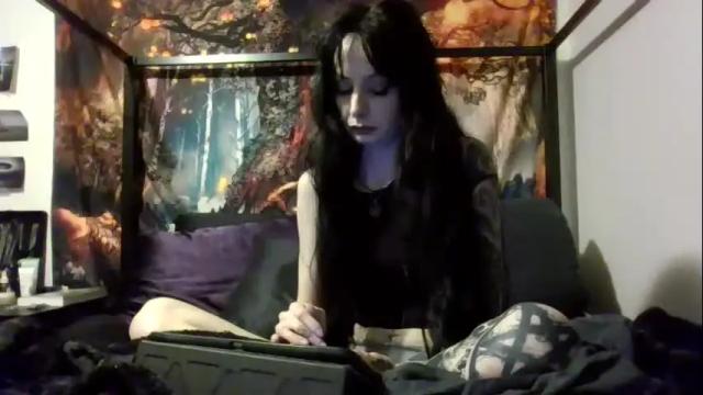 Image 3 of livmirage Stream on Chaturbate on 14 days ago