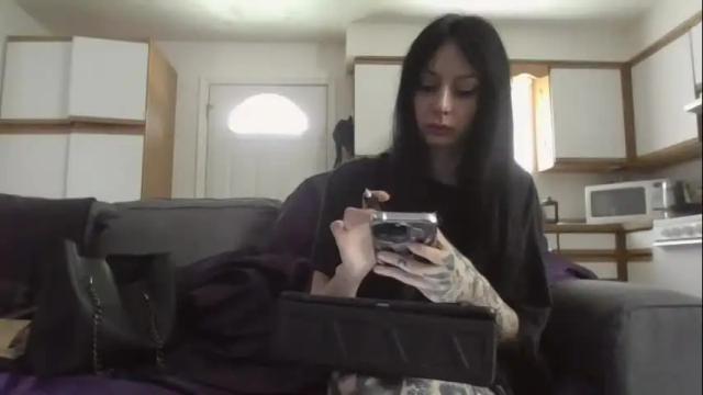 Image 11 of livmirage Stream on Chaturbate on 13 days ago