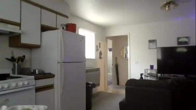 Image 11 of livmirage Stream on Chaturbate on 2 months ago