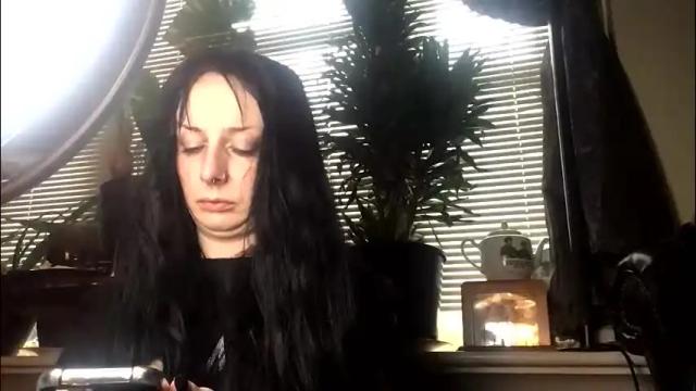 Image 12 of livmirage Stream on Chaturbate on 16 days ago