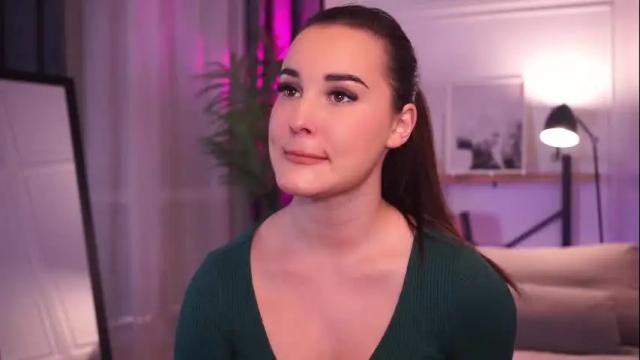 Image 7 of liya__gold Stream on Chaturbate on 1 month ago