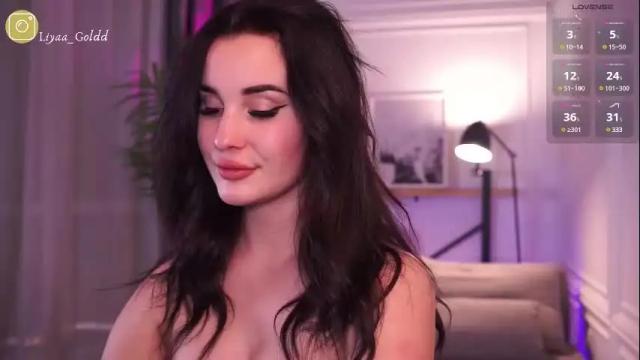 Image 2 of liya__gold Stream on Chaturbate on 1 month ago