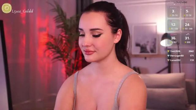 Image 12 of liya__gold Stream on Chaturbate on 23 days ago