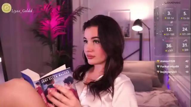 Image 11 of liya__gold Stream on Chaturbate on 11 days ago