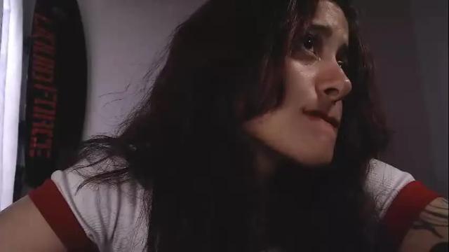 Image 3 of liz_beths Stream on Chaturbate on 3 months ago