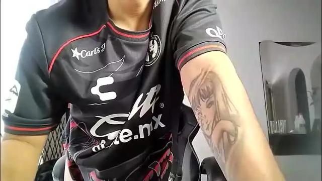 Image 3 of liz_beths Stream on Chaturbate on 3 months ago