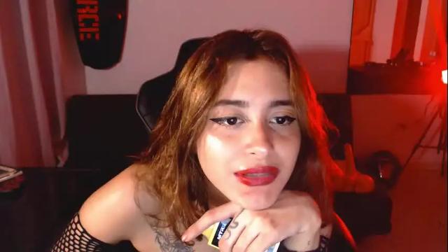 Image 3 of liz_beths Stream on Chaturbate on 2 months ago