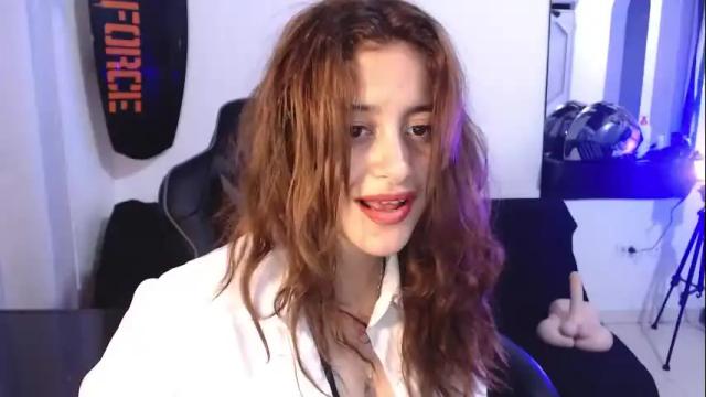 Image 7 of liz_beths Stream on Chaturbate on 2 months ago