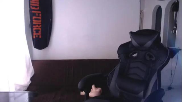 Image 3 of liz_beths Stream on Chaturbate on 1 month ago