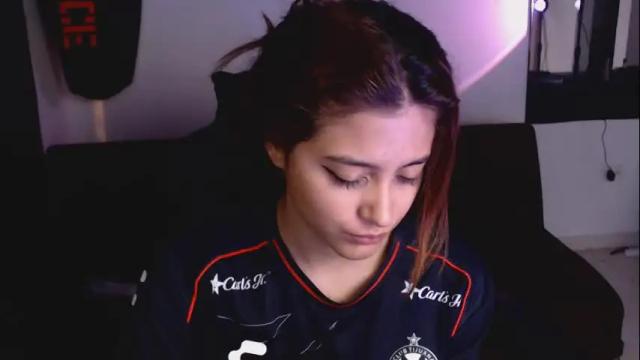 Image 2 of liz_beths Stream on Chaturbate on 1 month ago