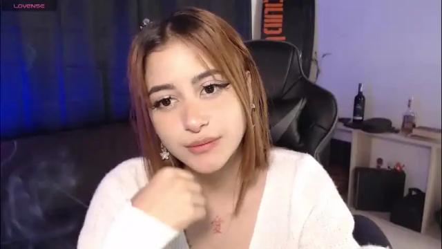 Image 6 of liz_beths Stream on Chaturbate on 2 months ago