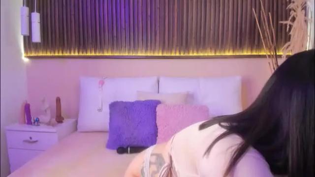 Image 12 of liz_grey_ Stream on Chaturbate on 17 days ago