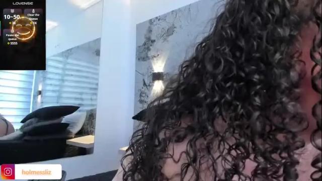 Image 3 of liz_holmes Stream on Chaturbate on 1 month ago