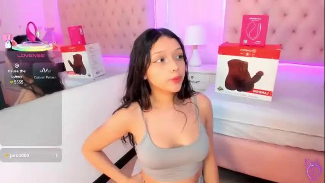 Image 8 of liza_bennet Stream on Chaturbate on 1 month ago