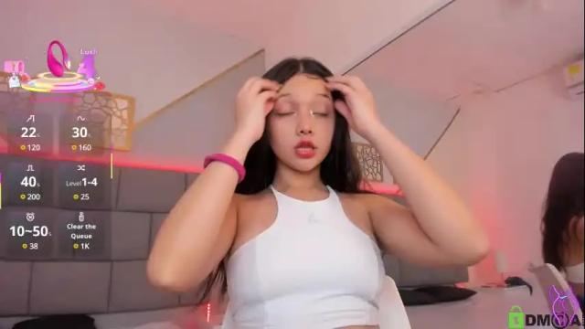 Image 2 of liza_bennet Stream on Chaturbate on 1 month ago