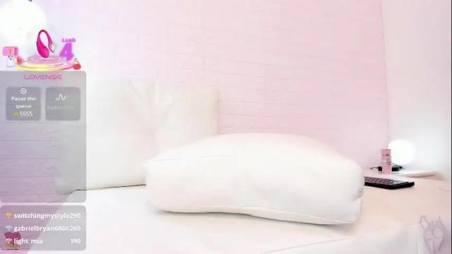 Image 10 of liza_bennet Stream on Chaturbate on 1 month ago
