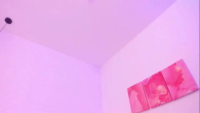 Image 12 of liza_bennet Stream on Chaturbate on 11 days ago