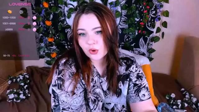 Image 10 of lizacurvy Stream on Chaturbate on 18 months ago
