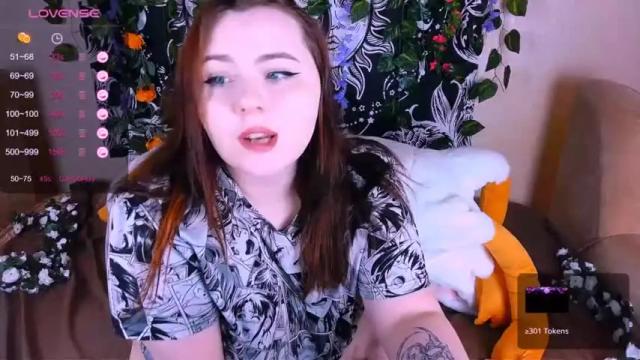 Image 4 of lizacurvy Stream on Chaturbate on 18 months ago