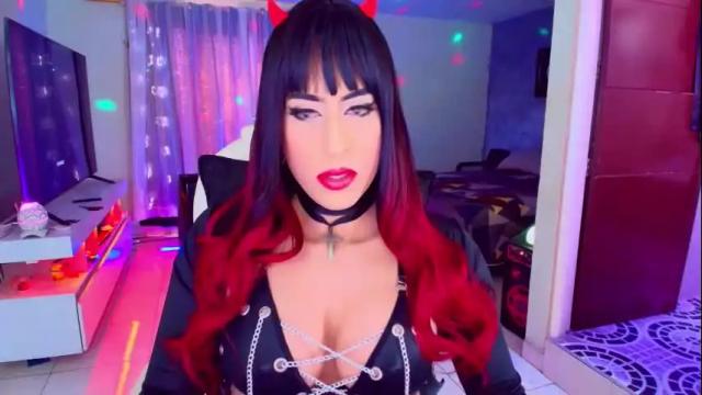 Image 3 of lizagothdoll Stream on Chaturbate on 4 months ago