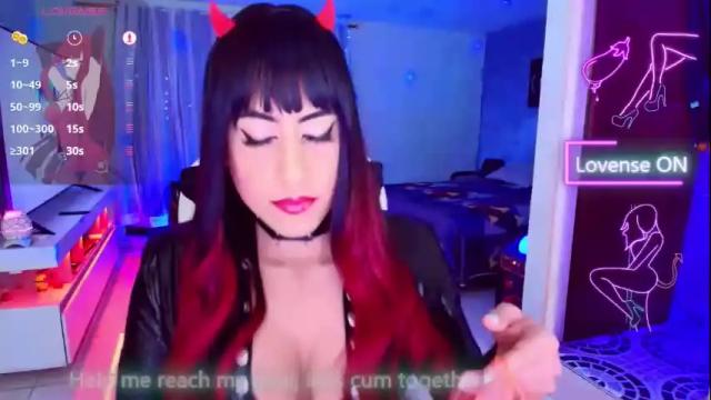 Image 8 of lizagothdoll Stream on Chaturbate on 4 months ago