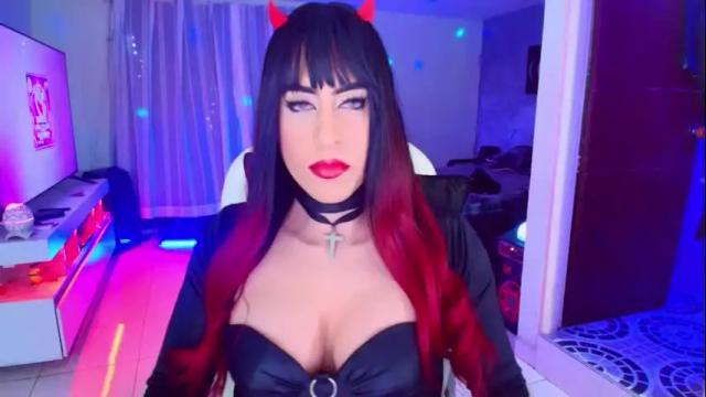 Image 6 of lizagothdoll Stream on Chaturbate on 4 months ago