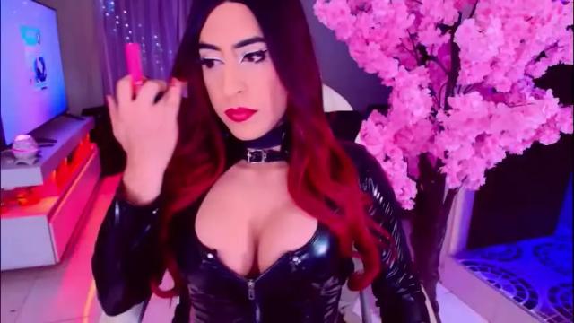 Image 2 of lizagothdoll Stream on Chaturbate on 2 months ago