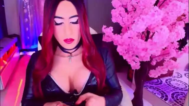 Image 11 of lizagothdoll Stream on Chaturbate on 25 days ago