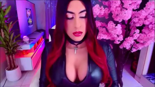 Image 10 of lizagothdoll Stream on Chaturbate on 1 day ago