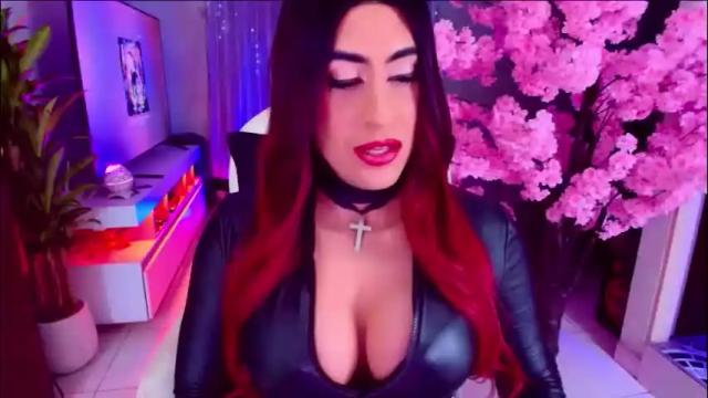 Image 11 of lizagothdoll Stream on Chaturbate on 1 day ago