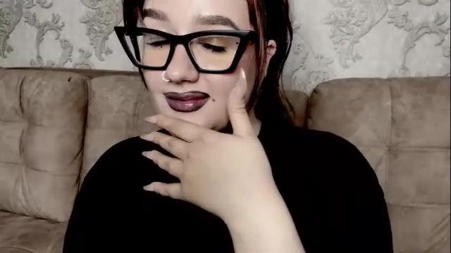 Image 7 of lizamartina Stream on Chaturbate on 15 days ago